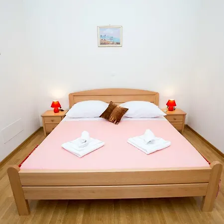 Xxl Luxury *